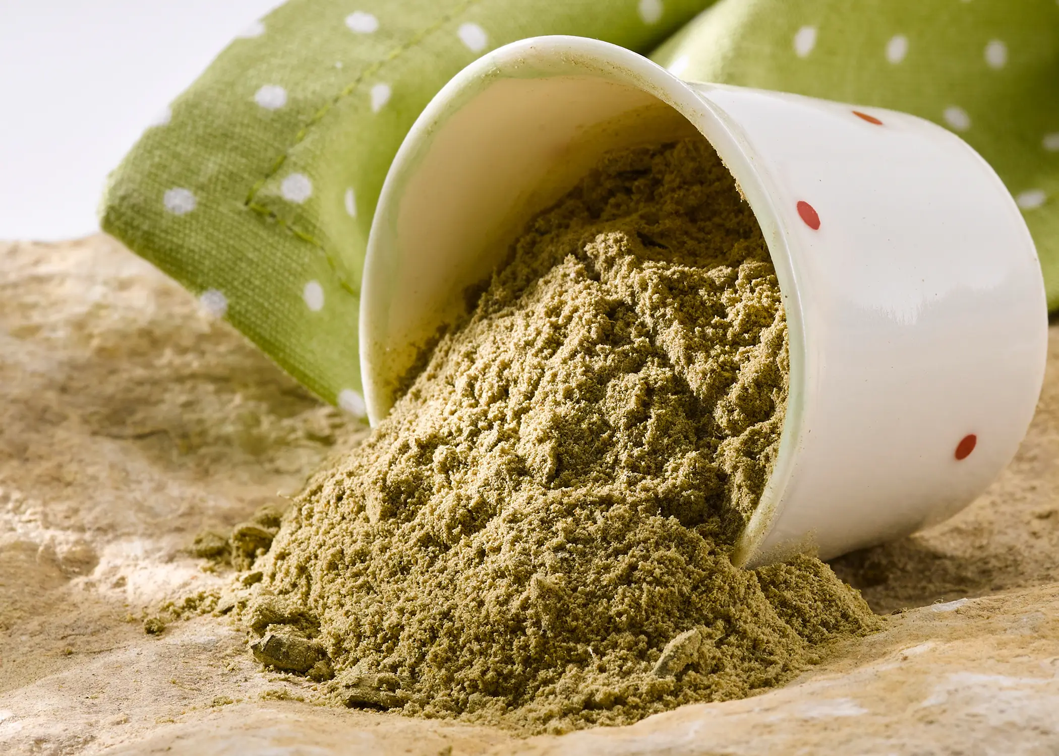 Futter f&uuml;r Pferde, Pulver, Erg&auml;nzungsfutter